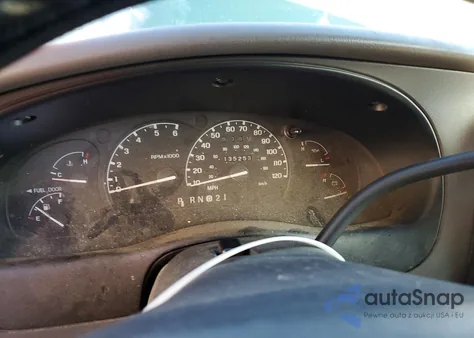 1999 Ford Explorer z USA, uszkodzony, nr VIN 1FMYU22E4XUB66273